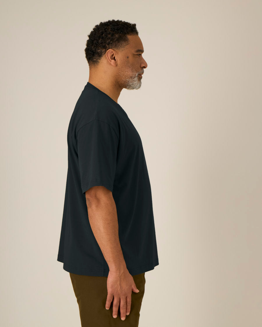 Stanley Stella Breezer – Nachhaltiges Sommer-Shirt in Schwarz, luftiges Gewebe