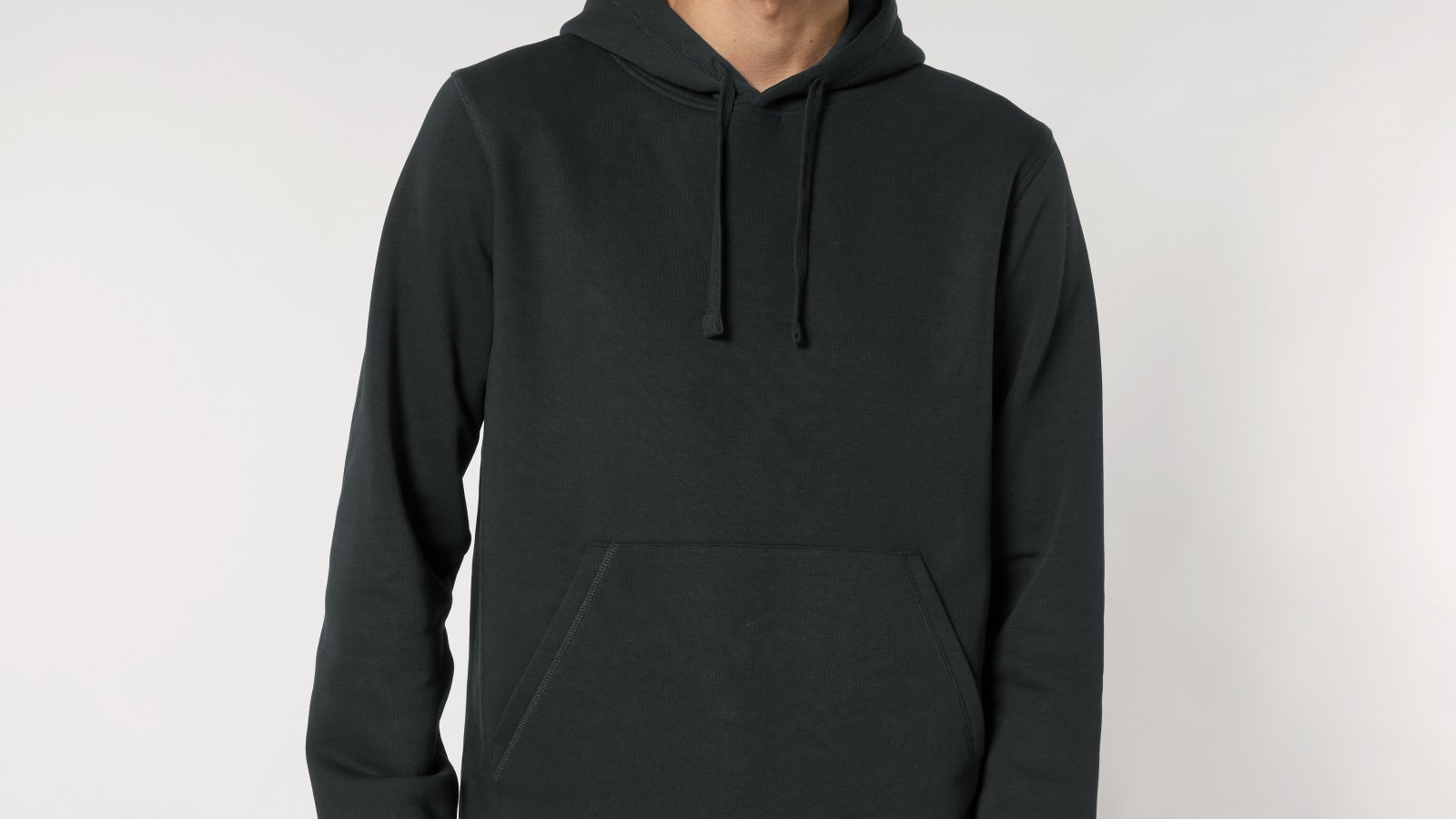 Stanley Stella Drummer 2.0 – Unisex Midweight Hoodie in Schwarz, Frontansicht